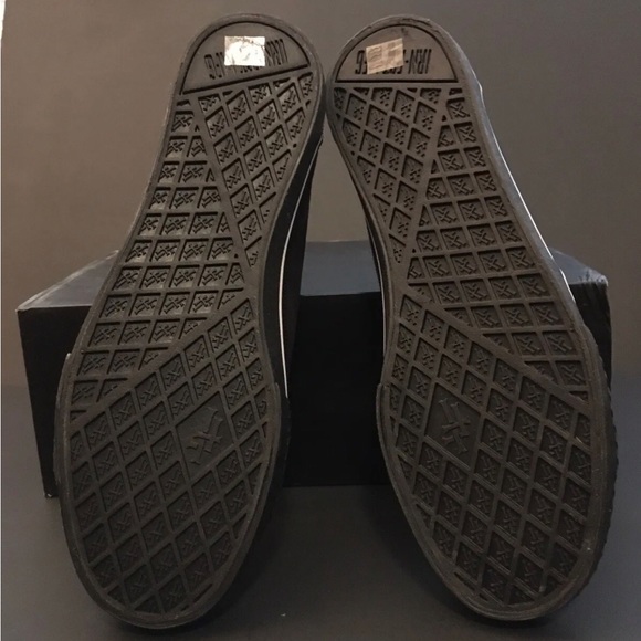 Iron Fist Black Misfits High-Tops - Picture 4 of 9